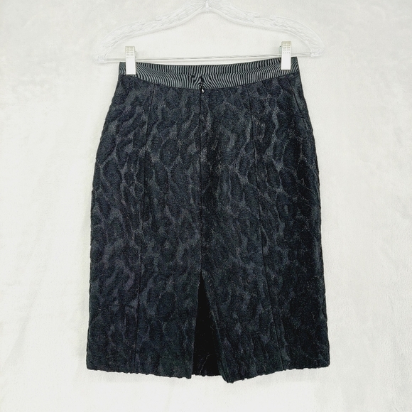 Ann Taylor Textured Black Animal Print Pencil Skirt P5767 - Picture 4 of 8